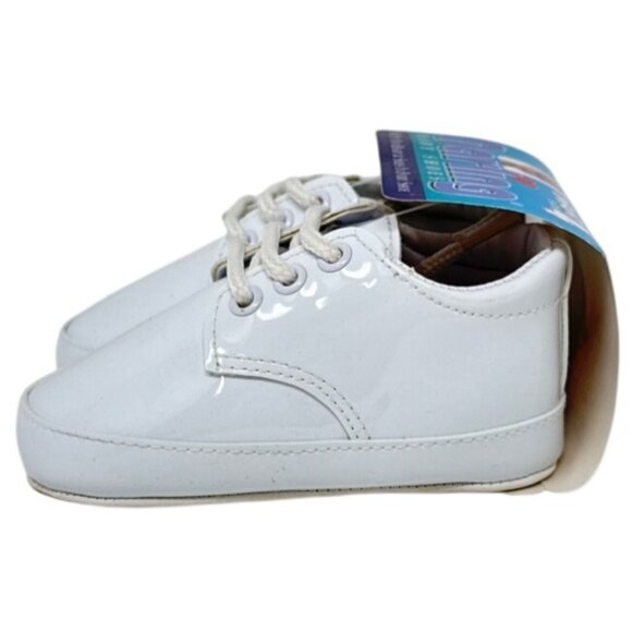 Infant Darling White Patent Leather Baby Shoes Size 4 With Soft Sole - Picture 4 of 6